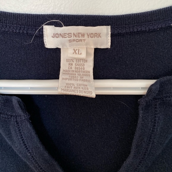 Jones New York nightgown - Picture 2 of 3